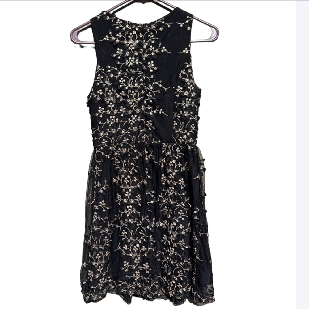 NWT Altar’d State Lacey Dress Size Small Black Embroidered Floral Mini - Picture 3 of 16